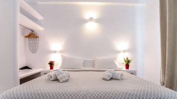 Deluxe Double Room | Iron/ironing board, free cribs/infant beds, free WiFi