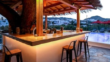 Bar ved poolen