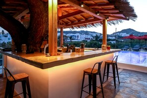 Bar vid poolen