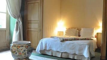 ์ํผ๋ฆฌ์ด ๋๋ธ๋ฃธ, ์ ์ฉ ์์ค (Junior suite Verte) | 1 ๊ฐ์ ์นจ์ค, ์ค๋ฆฌ/๊ฑฐ์ํธ ์ด๋ถ, ์
๋ ํธ ์ปดํฌํธ ์นจ๋, ๊ฐ๊ฐ ๋ค๋ฅธ ์คํ์ผ์ ์ธํ
๋ฆฌ์ด