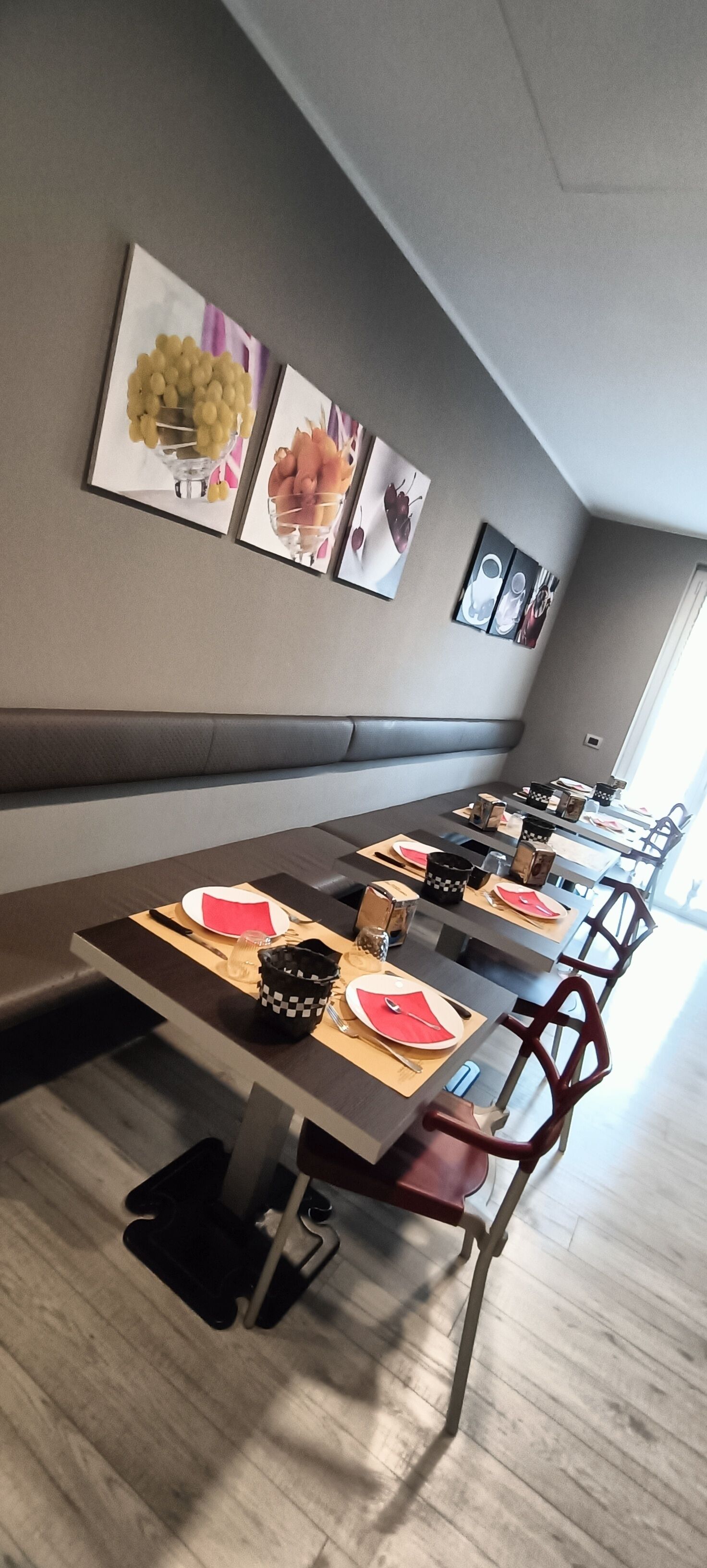 42-Zoll-Flachbildfernseher mit Digitalempfang, Fernseher