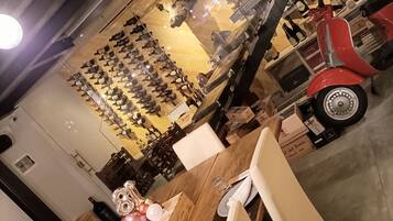 Mittagessen und Abendessen, lokale Küche