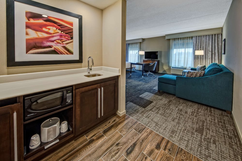 Hampton Inn & Suites Nashville Hendersonville