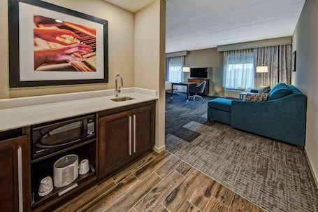 开间, 2 张大床, 无烟房, 冰箱和微波炉 | 客房内保险箱、办公桌、熨斗/熨衣板、收费 WiFi