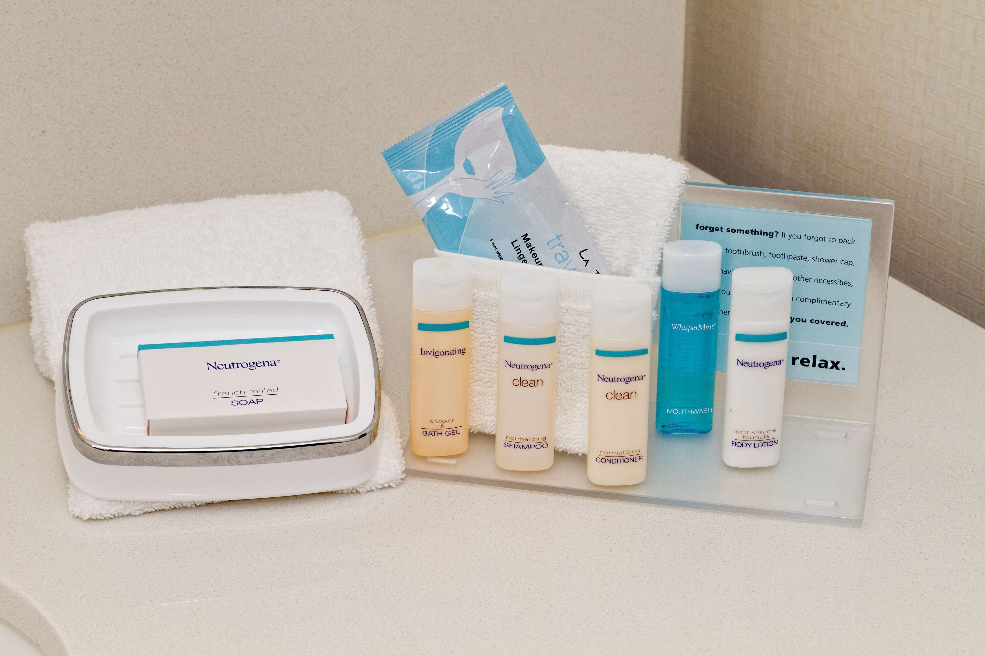 combined shower/bathtub, hair dryer, bathrobes, towels