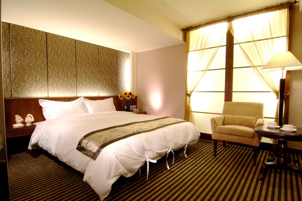 Superior Double Room | Desk, iron/ironing board, free WiFi