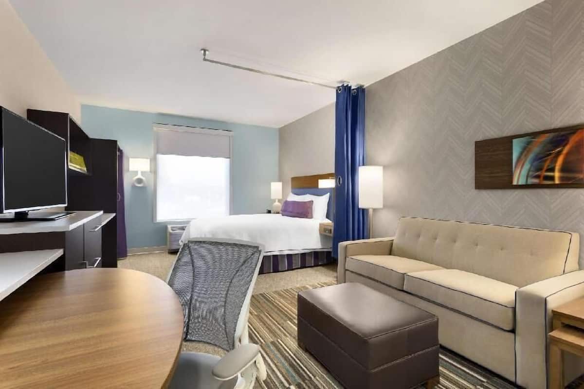 Literie de qualité supérieure, coffres-forts dans les chambres, bureau