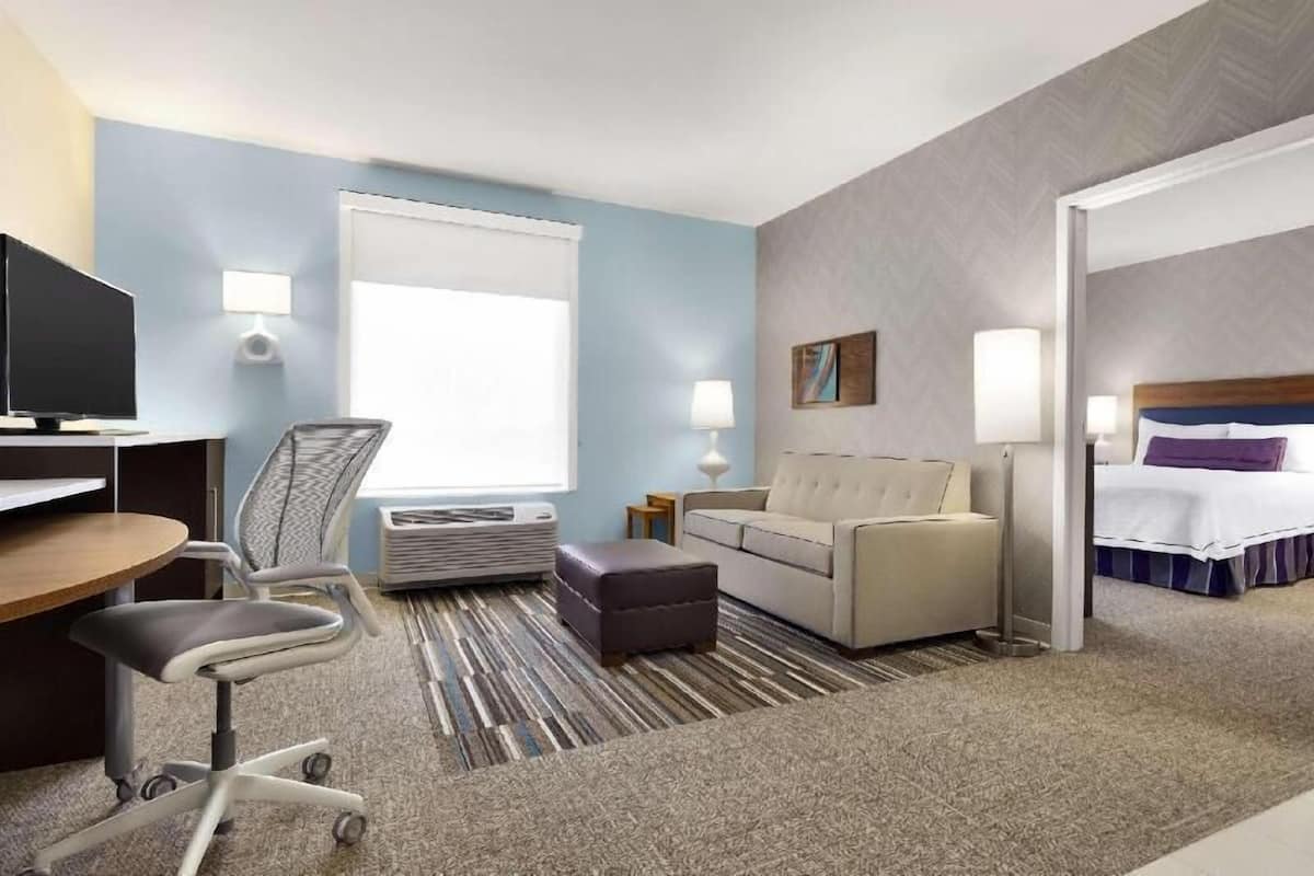 Literie de qualité supérieure, coffres-forts dans les chambres, bureau