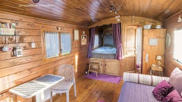 1 slaapkamer, geluiddichte muren, beddengoed