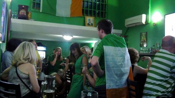Bar (on property) - The Irish Place (Phnom Penh)