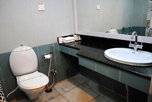 Free toiletries, towels