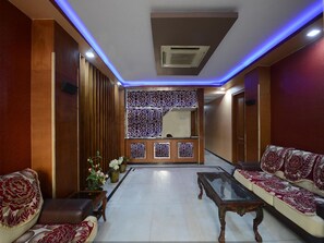 Vending machine - Hotel Vishal Residency (New Delhi)