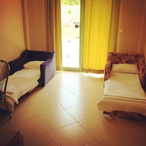Apartment, 1 Bedroom | Living room | 32-inch LCD TV with cable channels, TV - Sayar Apart (Marmaris)