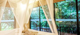 Anurak Community Lodge