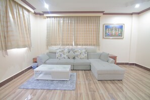 Living area - The Mou Hotel (Phnom Penh)