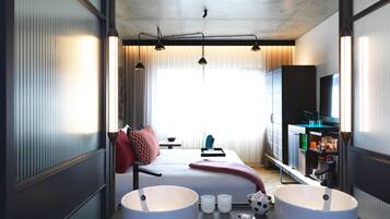Ropa de cama de alta calidad y minibar
