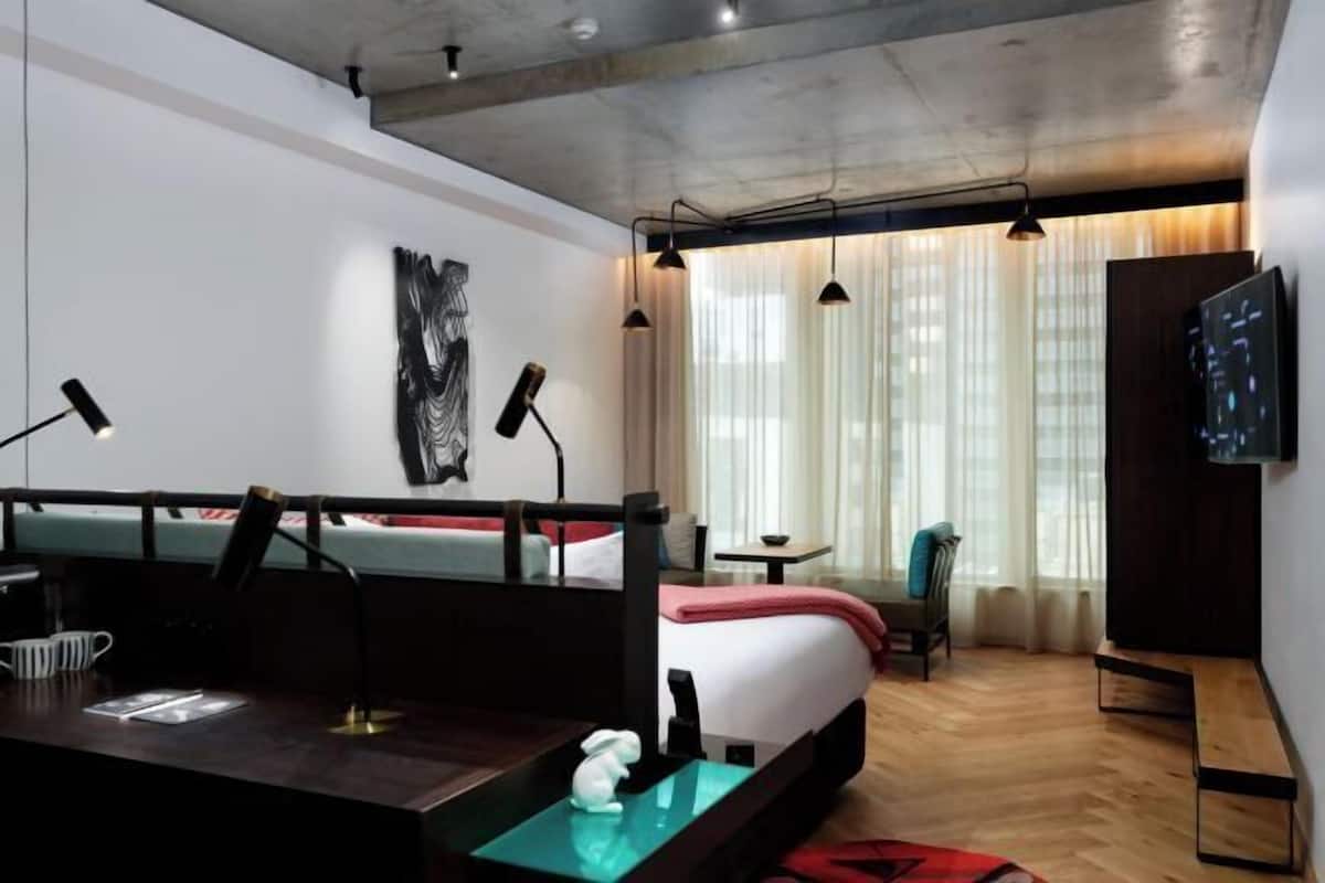 Premium bedding, minibar, in-room safe, blackout curtains