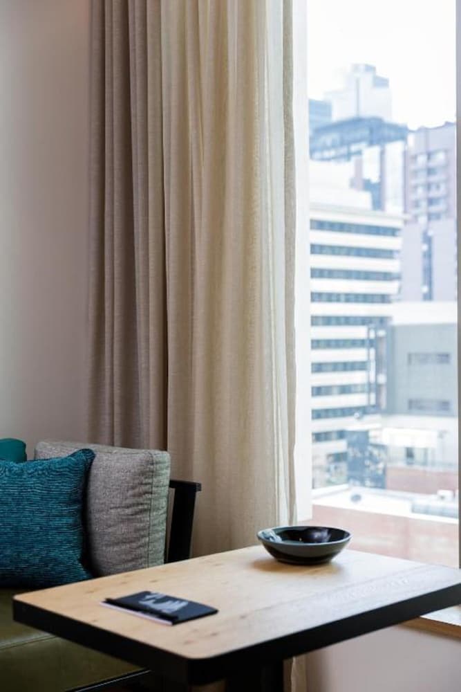 QT Melbourne by null