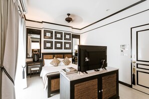 Chambre supérieure double | Minibar, coffre-fort, bureau
