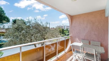 Studio, Terrace, Garden View | Terrace/patio