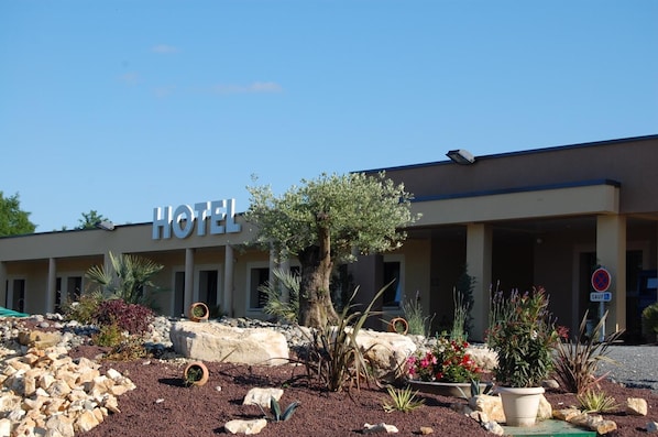 Exterior - Hotel l Escale (Sanilhac)
