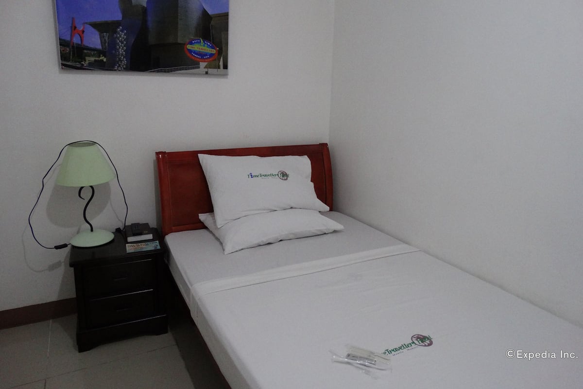 Schreibtisch, Verdunkelungsvorhänge, kostenloses WLAN