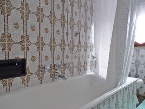 Apartamento, 2 quartos | Banheira de imersão