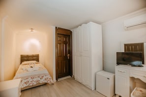 Minibar, Zimmersafe, kostenloses WLAN