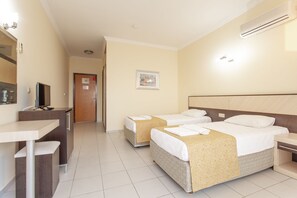 Standard Double or Twin Room, Sea View | Minibar, in-room safe, desk, soundproofing