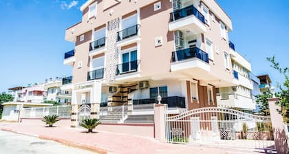 Ale Apartments Hotel