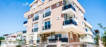 Ale Apartments Hotel