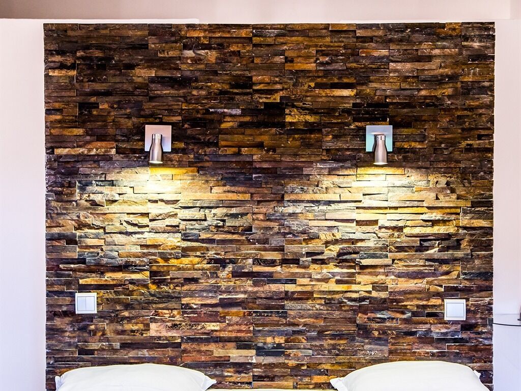 Chambre, salle de bains privée (Mas de la Licorne)