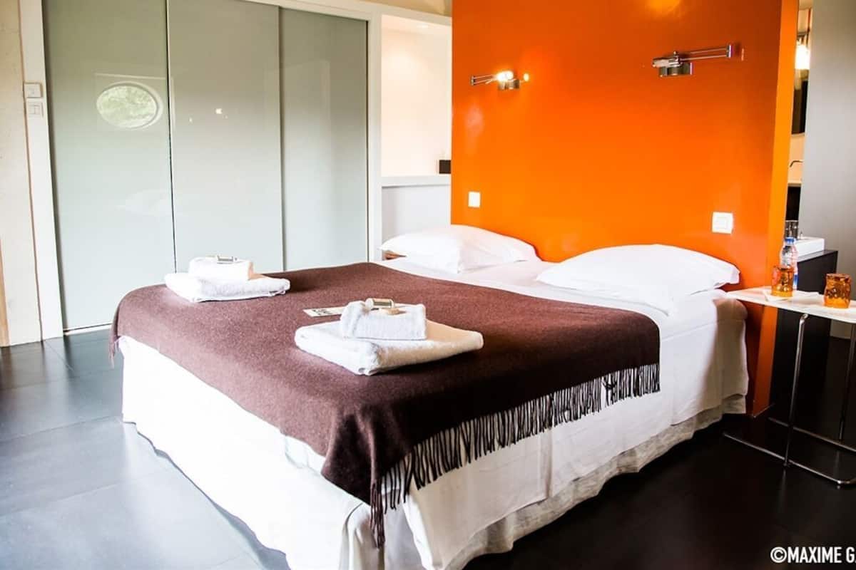 Room, Private Bathroom (Mas de la Licorne)