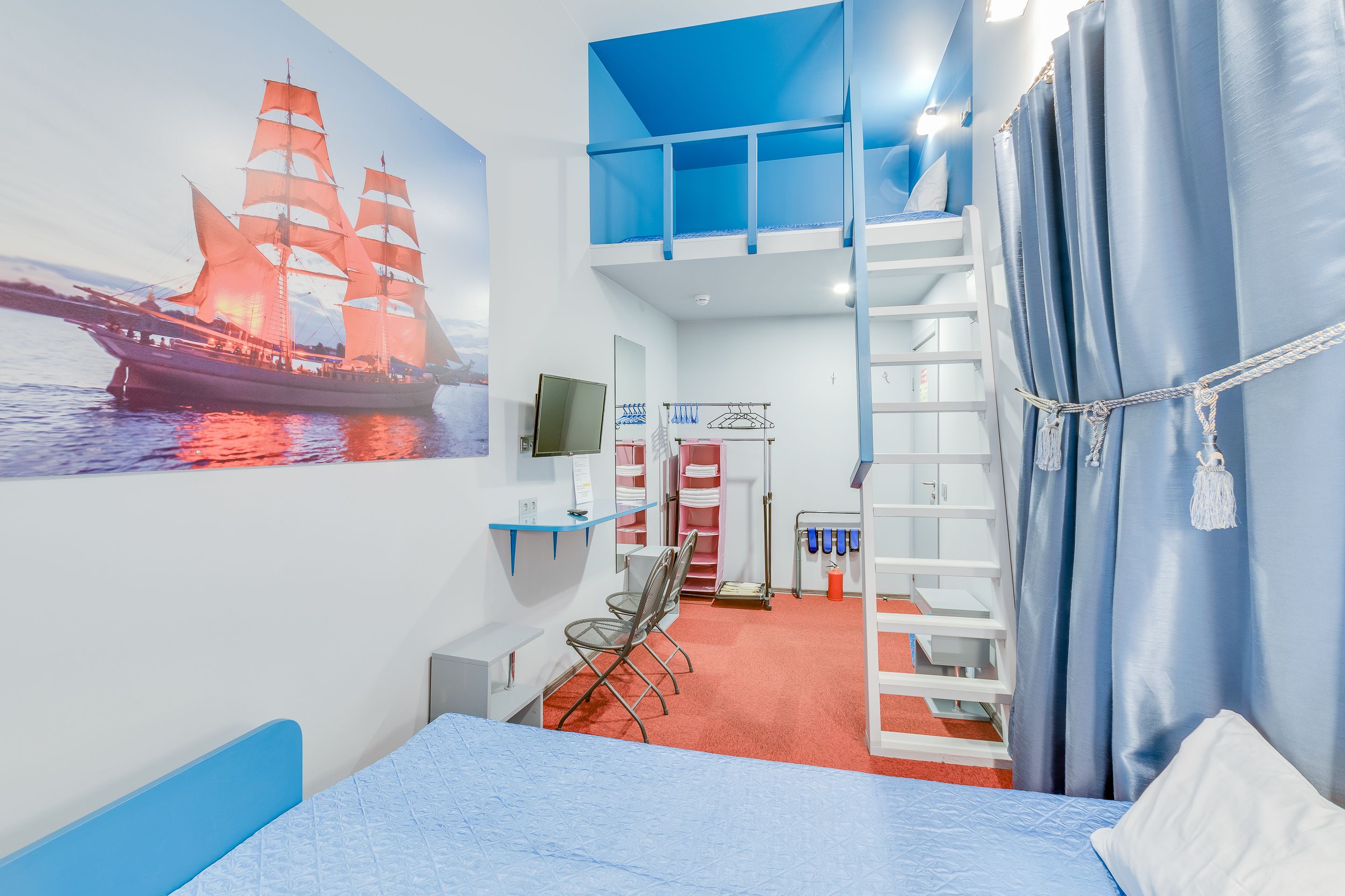 Economy-huone | Työpöytä, silitysrauta/-lauta, ilmainen Wi-Fi