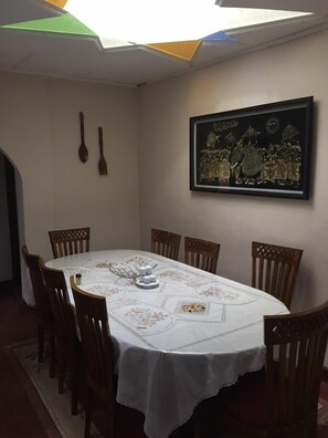 Dining - Stone Bungalow (Nuwara Eliya)