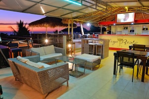 Poolside bar