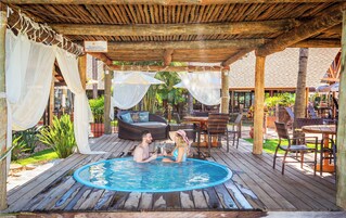 Bañera de hidromasaje exterior