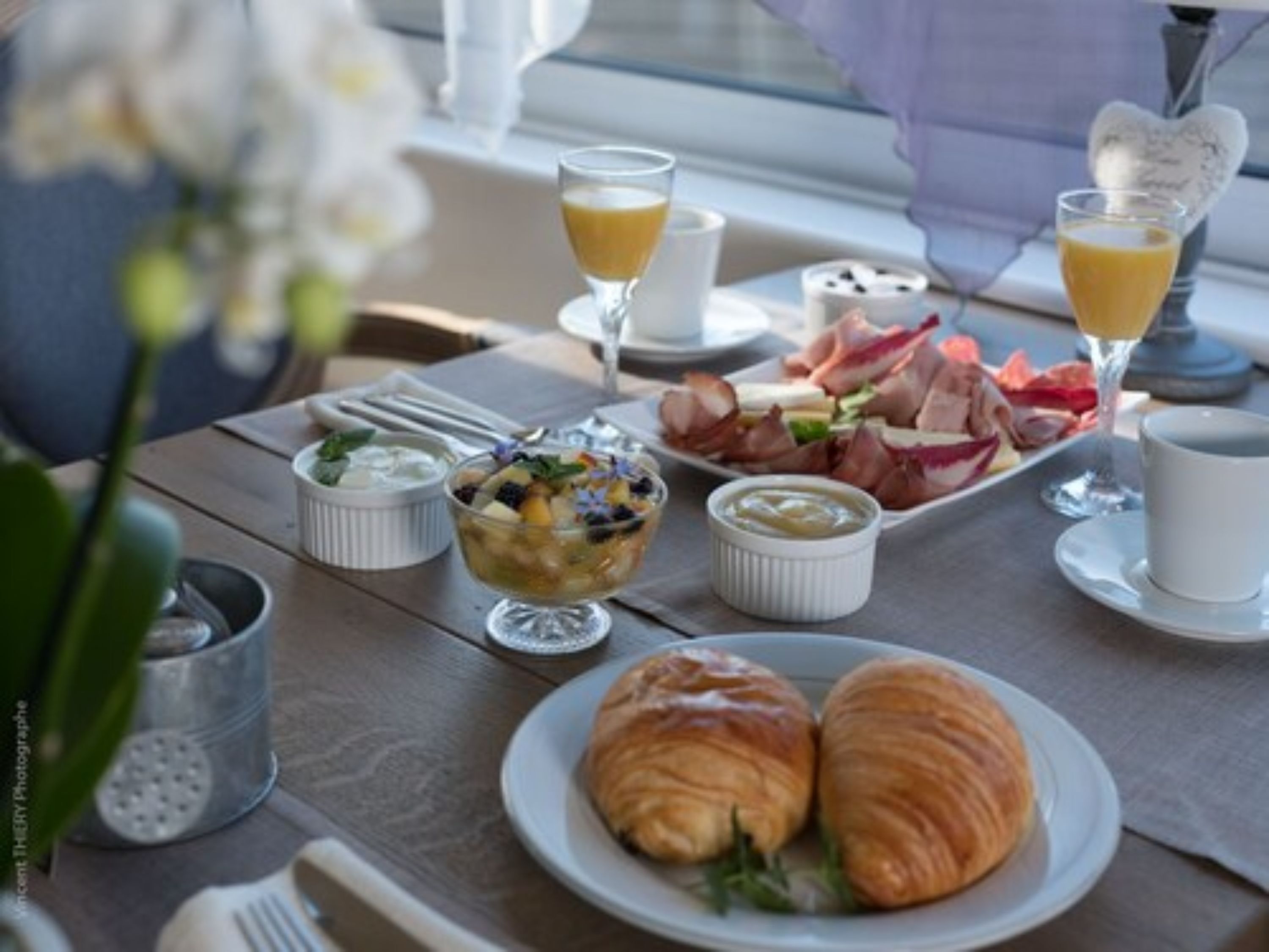 daily buffet breakfast (eur 12.9 per person)