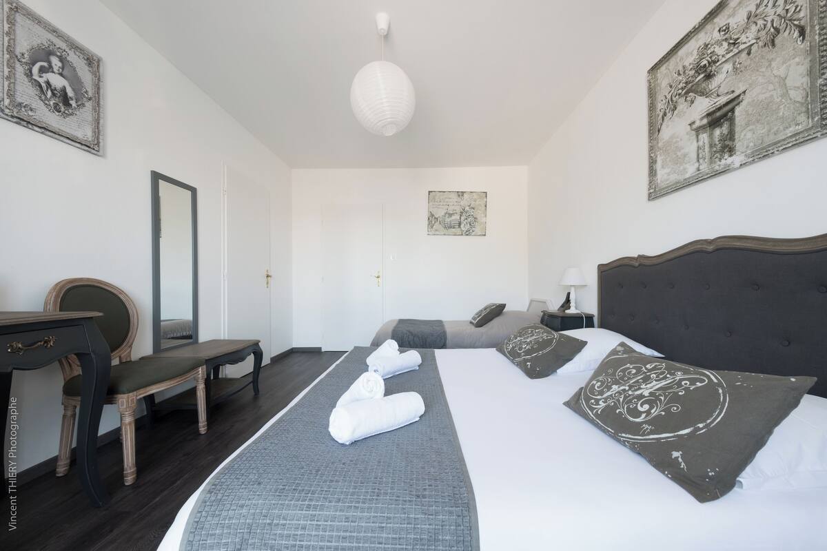 1 sovrum, minibar, individuell inredning och unika möbler