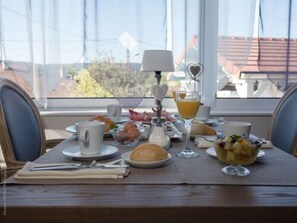 Daily buffet breakfast (EUR 12.9 per person)