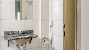 Enkeltrom | Bad | Dusj og håndklær