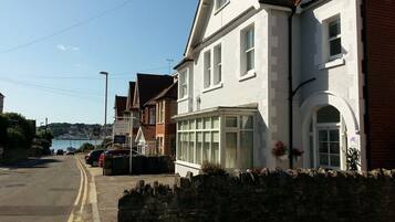 Pemandangan dari hartanah