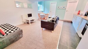 Luxury Apartment, Private Bathroom (5) | 1 bedroom - Beachcomber Holiday Apartments (Swanage)