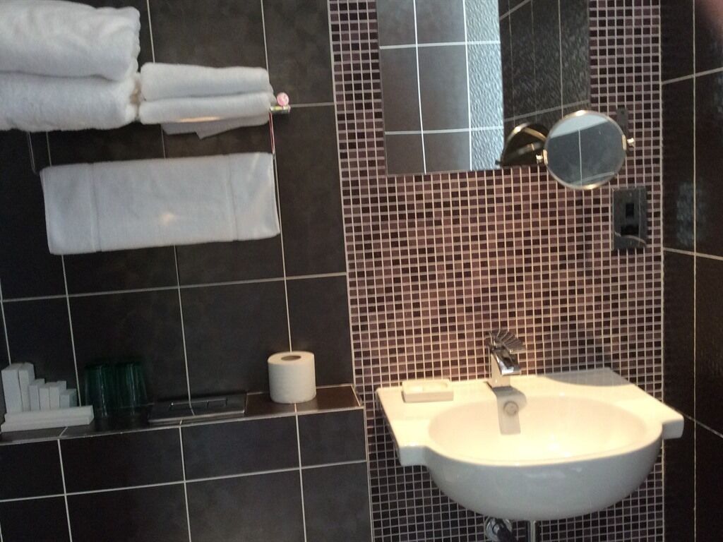 Photo - The Fitzrovia Belle Hotel