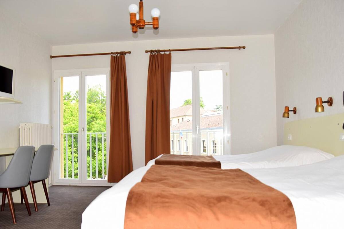 in-room safe, desk, blackout curtains, soundproofing