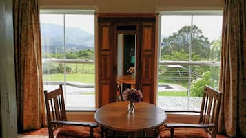 Suite Lune de Miel | Restauration dans la chambre