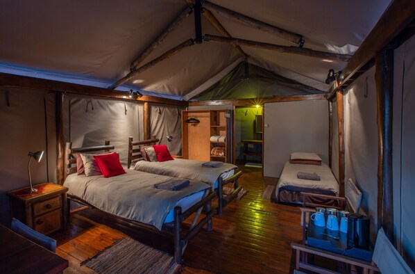 Tenda Mewah, 1 kamar tidur (Tented Camp) | Didekorasi berbeda-beda dan dilengkapi dengan perabotan berbeda-beda