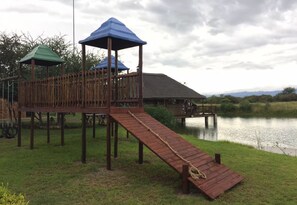 Children’s play area – outdoor - Iphofolo Lodge (Vivo)