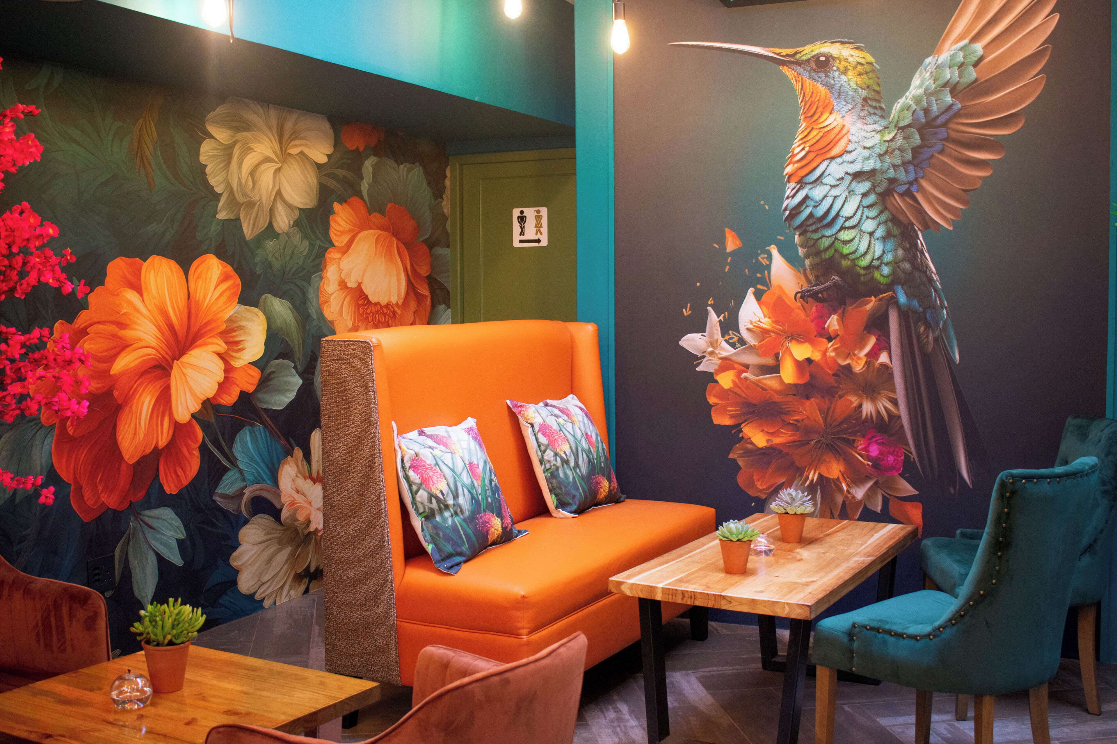 breakfast, lunch, dinner served; pool views