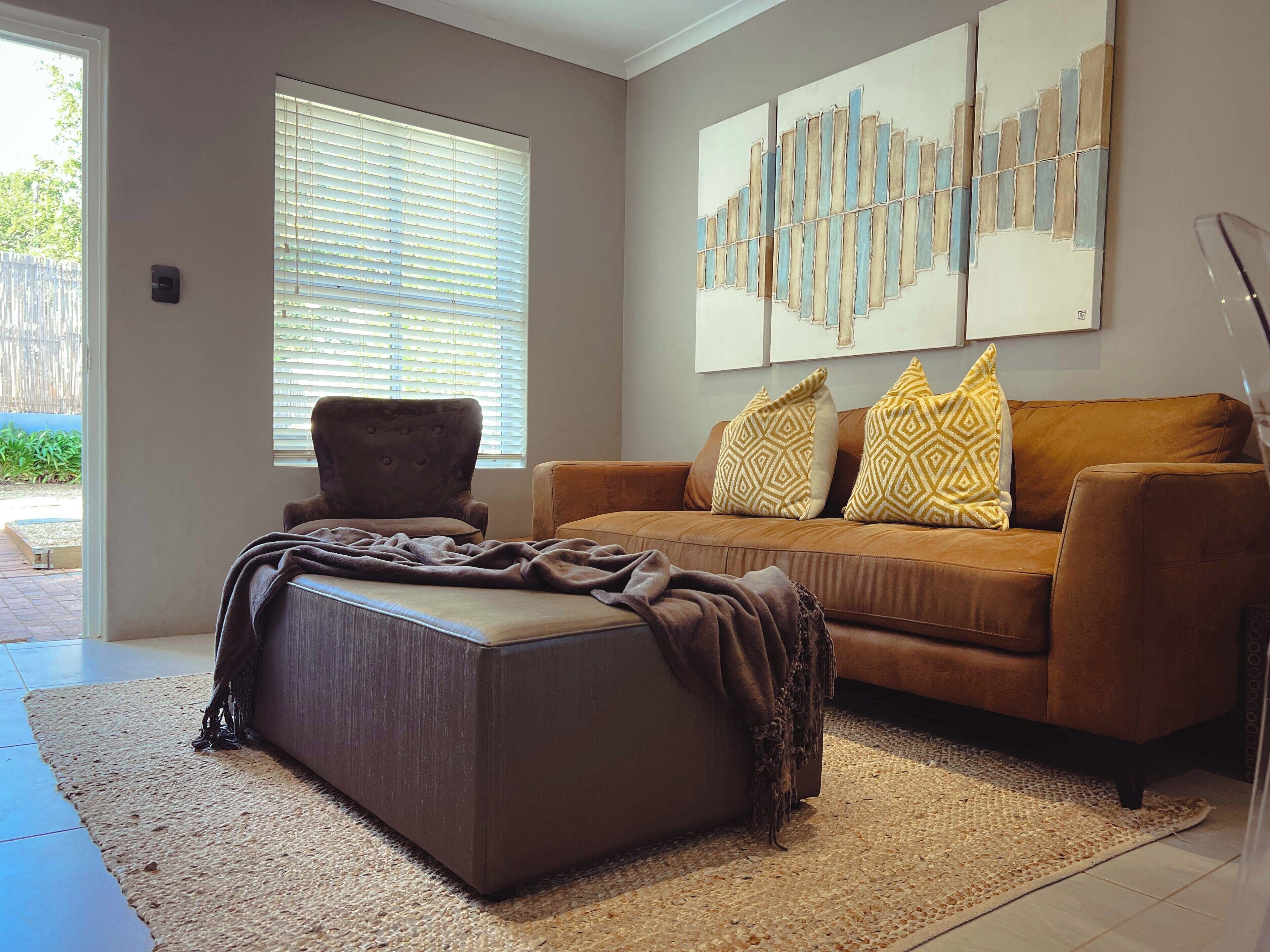 superior double room, 1 king bed, hot tub | living area | 43-inch lcd tv with digital channels, tv, netflix